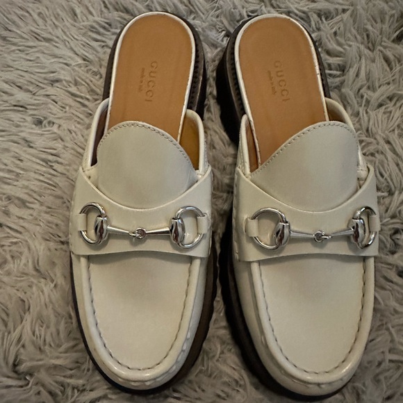 Gucci Horsebit Mule, White Leather, US 7.  Fits like a 6.5 - Picture 2 of 4